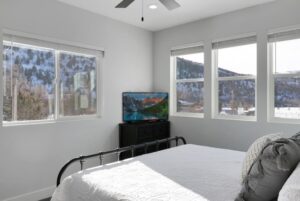 Bedroom picture
